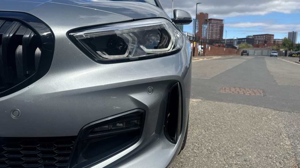 BMW 1 Series 118d M Sport 5dr Step Auto [Live Cockpit Pro] Diesel Hatchback - Image 39