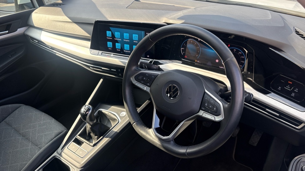 Volkswagen Golf 1.5 TSI Life 5dr Petrol Hatchback - Image 11