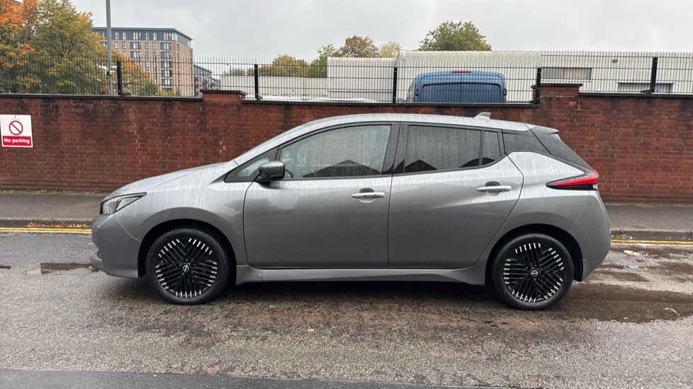 Nissan LEAF 160kW e+ Tekna 59kWh 5dr Auto Electric Hatchback - Image 36