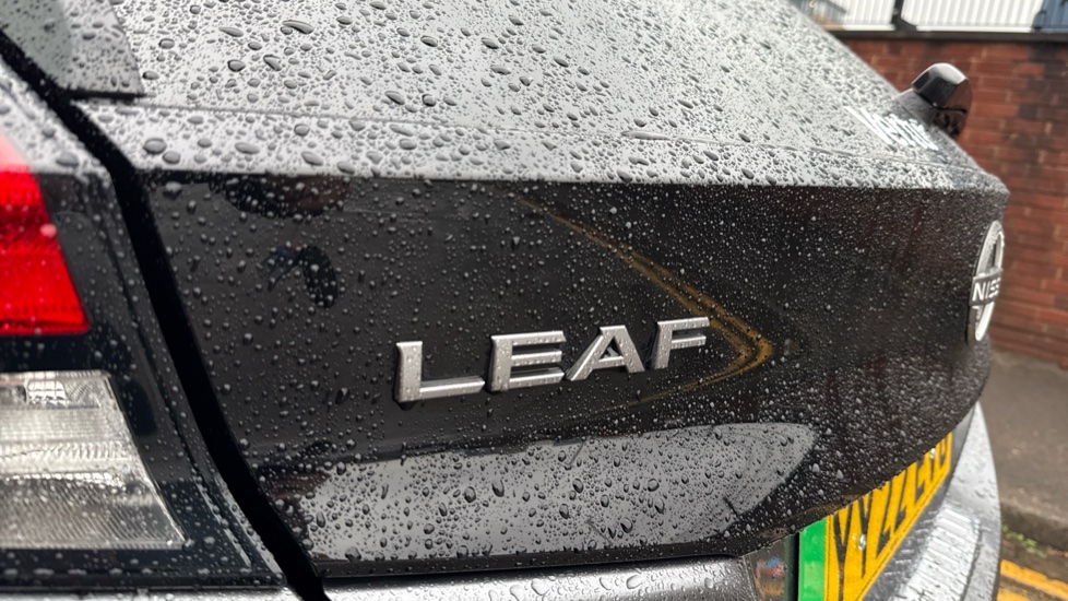 Nissan LEAF 160kW e+ Tekna 59kWh 5dr Auto Electric Hatchback - Image 39