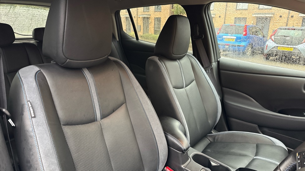 Nissan LEAF 160kW e+ Tekna 59kWh 5dr Auto Electric Hatchback - Image 44