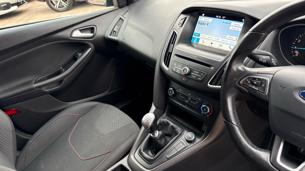 Ford Focus 1.5 EcoBoost ST-Line 5dr Petrol Hatchback - Image 14