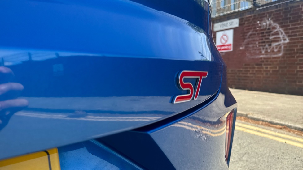 Ford Puma ST 1.5 EcoBoost ST 5dr Petrol Hatchback - Image 35