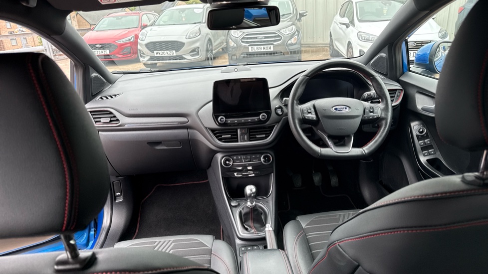 Ford Puma 1.0 EcoBoost Hybrid mHEV ST-Line X 5dr Petrol Hatchback - Image 10