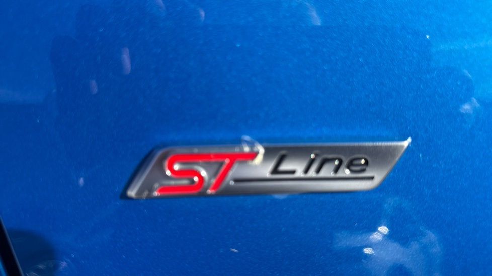 Ford Puma 1.0 EcoBoost Hybrid mHEV ST-Line X 5dr Petrol Hatchback - Image 25