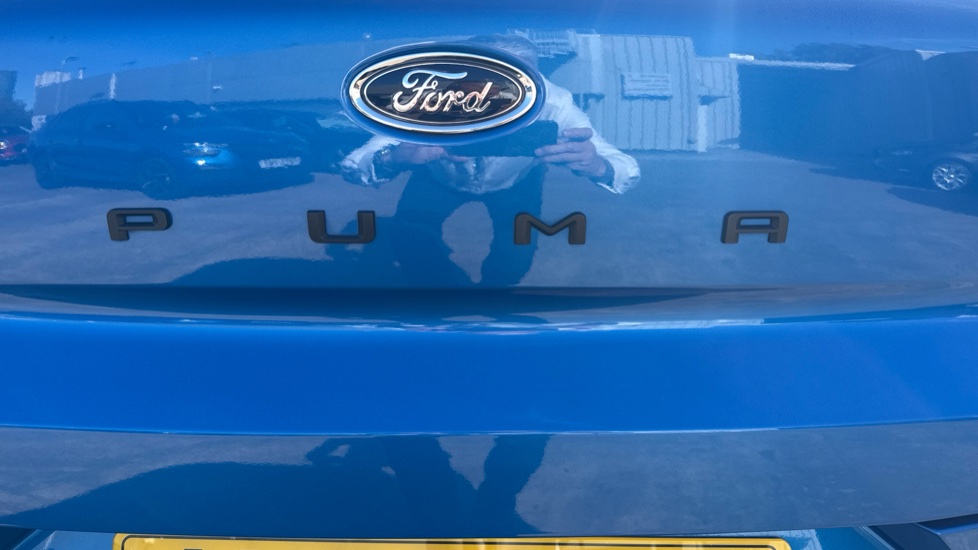 Ford Puma 1.0 EcoBoost Hybrid mHEV ST-Line X 5dr Petrol Hatchback - Image 31
