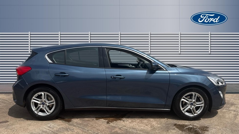 Ford Focus 1.0 EcoBoost 100 Zetec 5dr Petrol Hatchback - Image 5