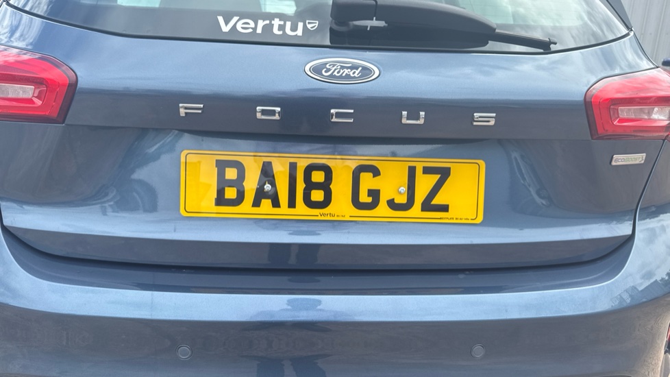 Ford Focus 1.0 EcoBoost 100 Zetec 5dr Petrol Hatchback - Image 44