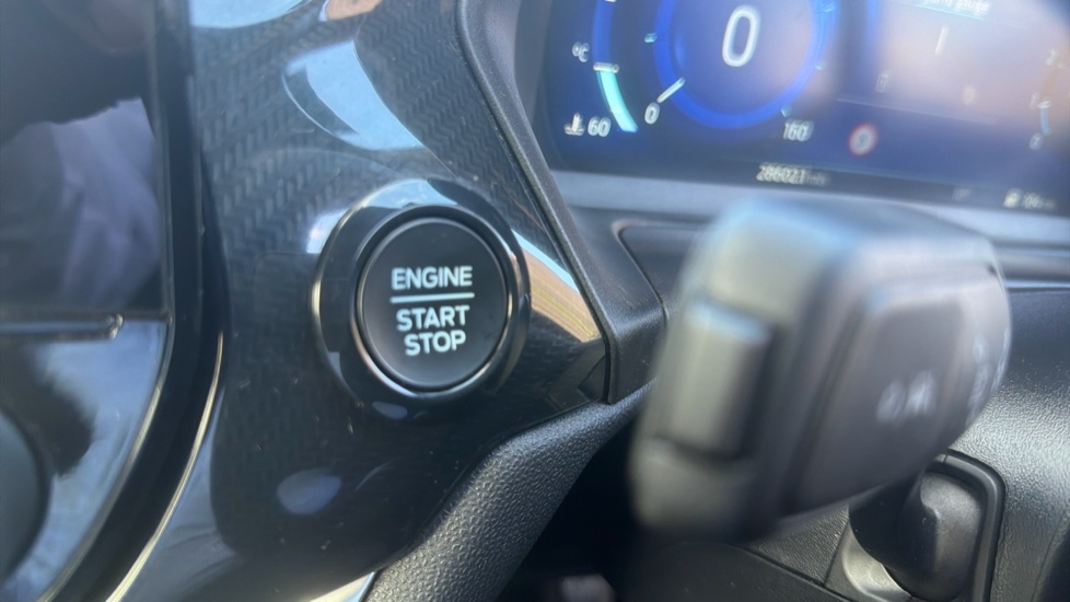 Ford Fiesta 1.0 EcoBoost Hybrid mHEV 125 ST-Line X 5dr Petrol Hatchback - Image 24