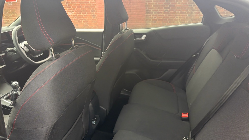 Ford Puma 1.0 EcoBoost Hybrid mHEV ST-Line 5dr Petrol Hatchback - Image 16