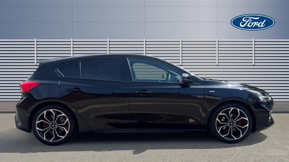 Ford Focus 1.0 EcoBoost Hybrid mHEV 125 ST-Line X Edition 5dr Petrol Hatchback - Image 5