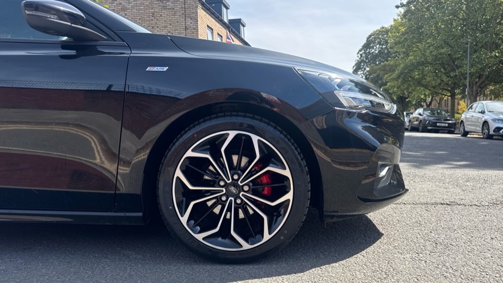Ford Focus 1.0 EcoBoost Hybrid mHEV 125 ST-Line X Edition 5dr Petrol Hatchback - Image 7