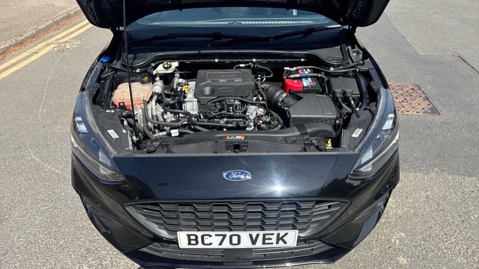 Ford Focus 1.0 EcoBoost Hybrid mHEV 125 ST-Line X Edition 5dr Petrol Hatchback - Image 8