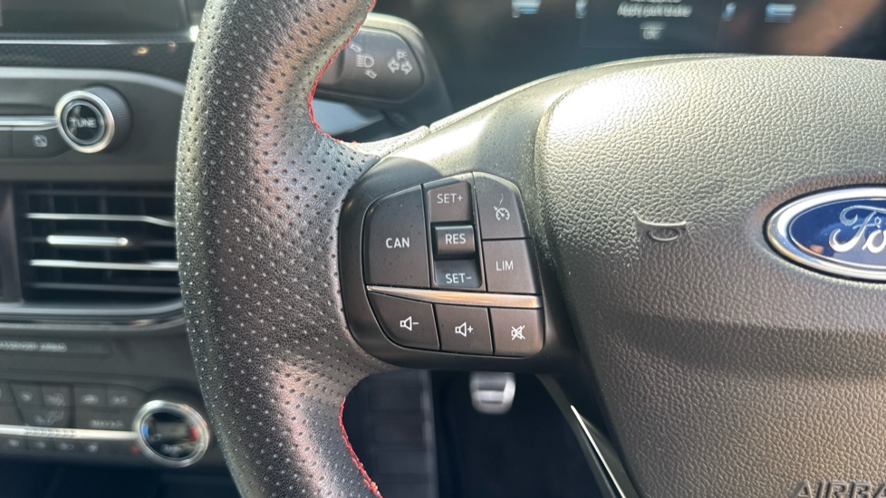 Ford Focus 1.0 EcoBoost Hybrid mHEV 125 ST-Line X Edition 5dr Petrol Hatchback - Image 21