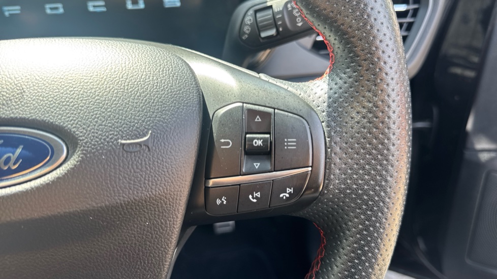 Ford Focus 1.0 EcoBoost Hybrid mHEV 125 ST-Line X Edition 5dr Petrol Hatchback - Image 22