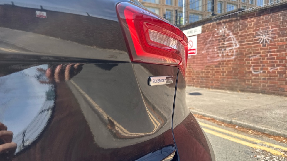 Ford Focus 1.0 EcoBoost Hybrid mHEV 125 ST-Line X Edition 5dr Petrol Hatchback - Image 34