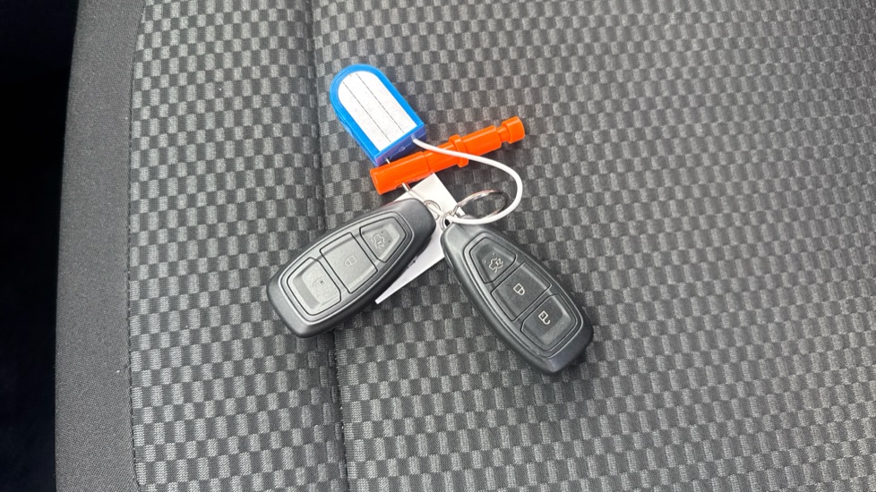Ford Puma 1.0 EcoBoost Hybrid mHEV ST-Line 5dr Petrol Hatchback - Image 19