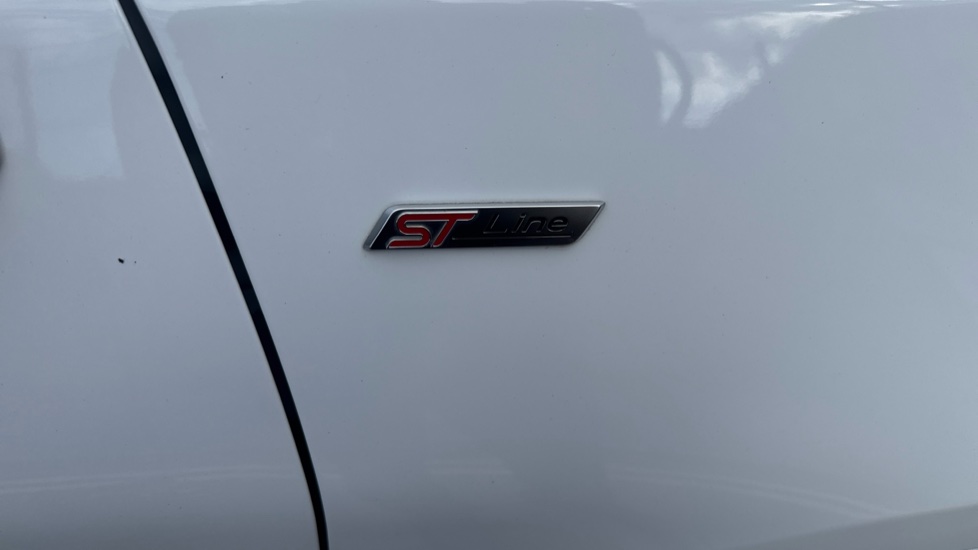 Ford Puma 1.0 EcoBoost Hybrid mHEV ST-Line 5dr Petrol Hatchback - Image 27