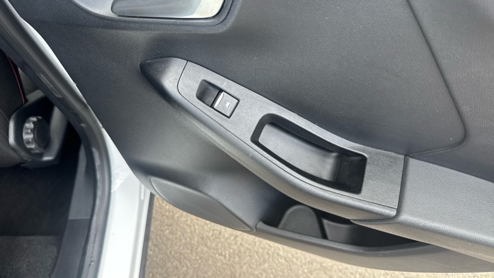 Ford Puma 1.0 EcoBoost Hybrid mHEV ST-Line 5dr Petrol Hatchback - Image 38
