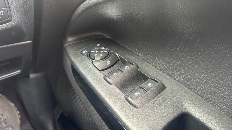Ford EcoSport 1.0 EcoBoost 125 ST-Line 5dr Petrol Hatchback - Image 24