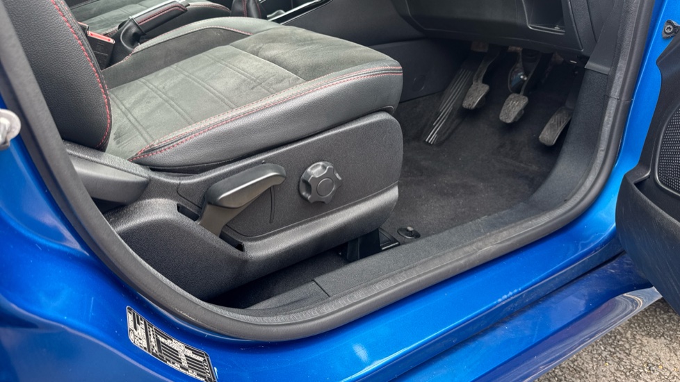 Ford EcoSport 1.0 EcoBoost 125 ST-Line 5dr Petrol Hatchback - Image 32