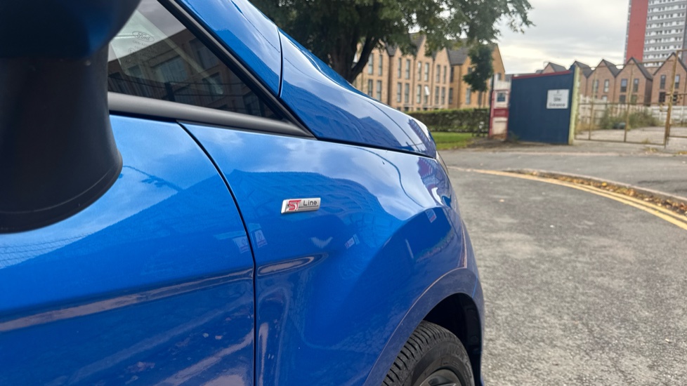 Ford EcoSport 1.0 EcoBoost 125 ST-Line 5dr Petrol Hatchback - Image 40