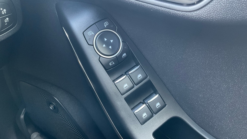 Ford Fiesta 1.0 EcoBoost Hybrid mHEV 125 ST-Line X Edition 5dr Petrol Hatchback - Image 29