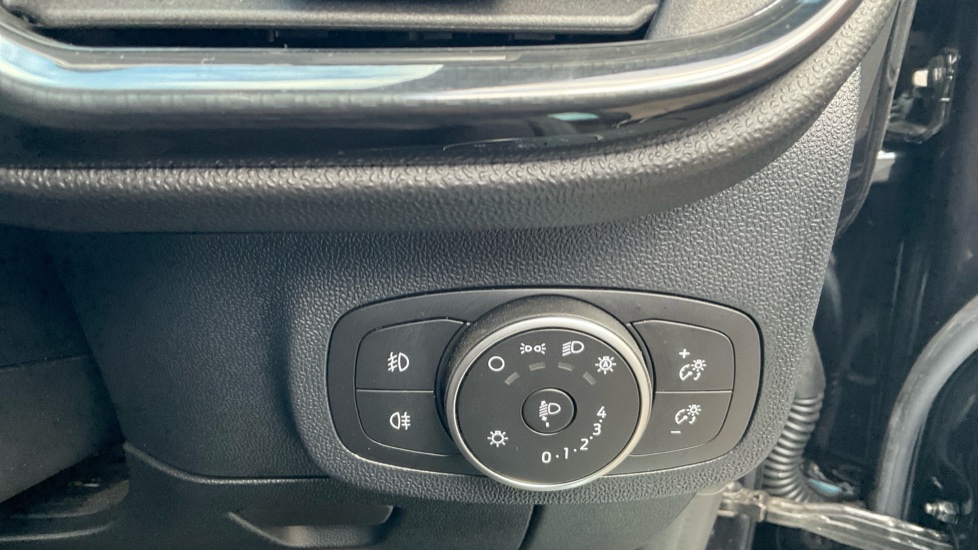 Ford Fiesta 1.0 EcoBoost Hybrid mHEV 125 ST-Line X Edition 5dr Petrol Hatchback - Image 30