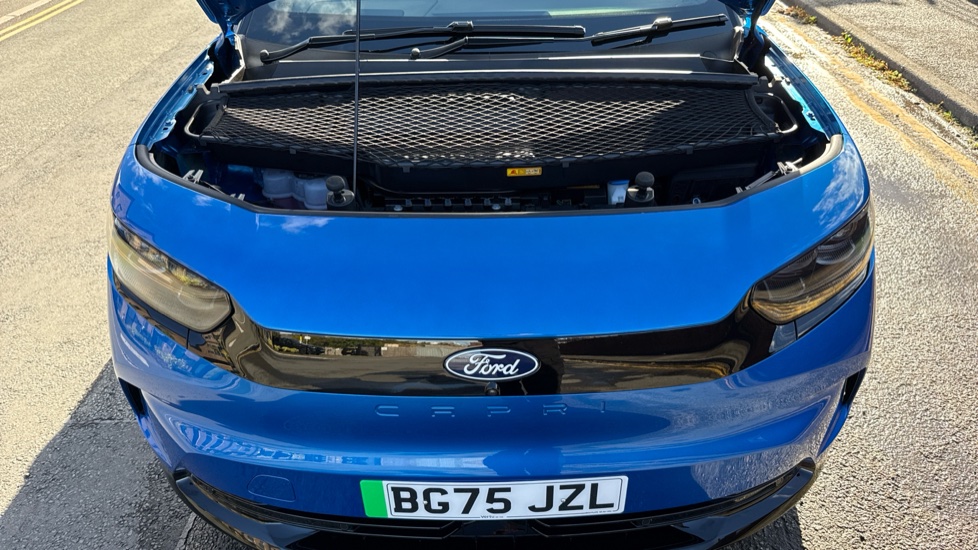 Ford Capri 125kW Premium 52kWh 5dr Auto Electric Estate - Image 8