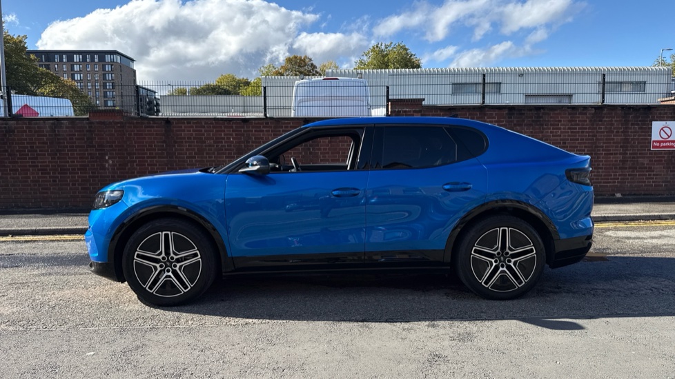 Ford Capri 125kW Premium 52kWh 5dr Auto Electric Estate - Image 36