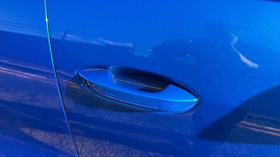 Ford Capri 125kW Premium 52kWh 5dr Auto Electric Estate - Image 45