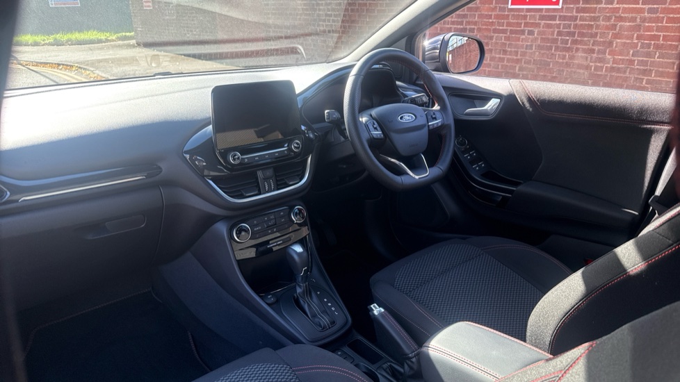 Ford Puma 1.0 EcoBoost Hybrid mHEV ST-Line 5dr DCT Petrol Hatchback - Image 9