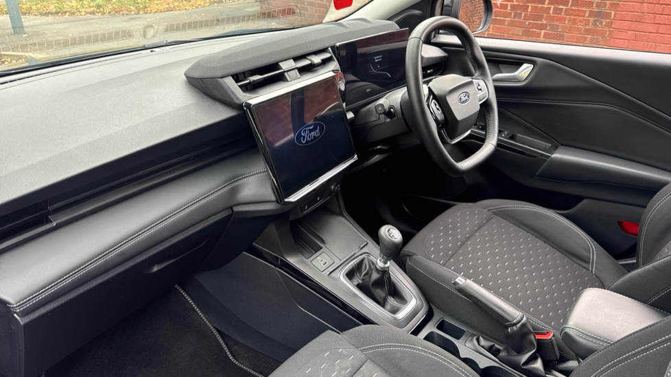 Ford Puma 1.0 EcoBoost Hybrid mHEV Titanium 5dr Petrol Hatchback - Image 9