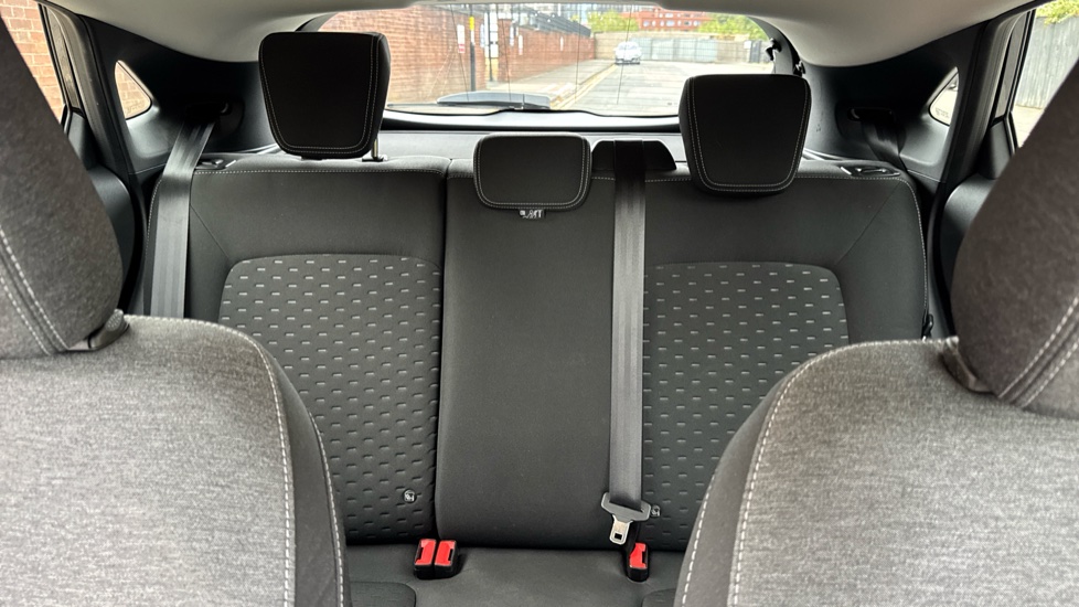 Ford Puma 1.0 EcoBoost Hybrid mHEV Titanium 5dr Petrol Hatchback - Image 15