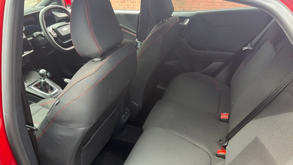 Ford Puma 1.0 EcoBoost Hybrid mHEV ST-Line 5dr Petrol Hatchback - Image 16