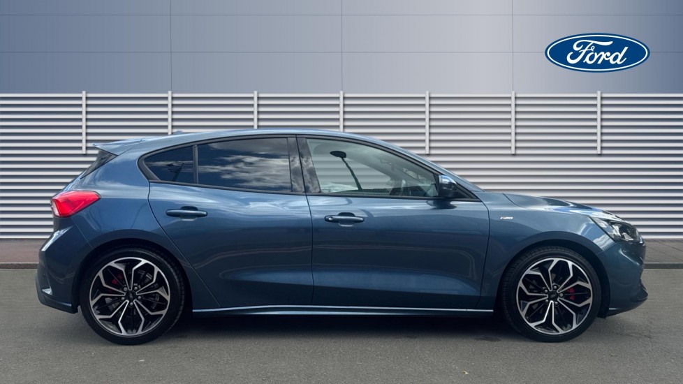 Ford Focus 1.5 EcoBoost 182 ST-Line X 5dr Petrol Hatchback - Image 5