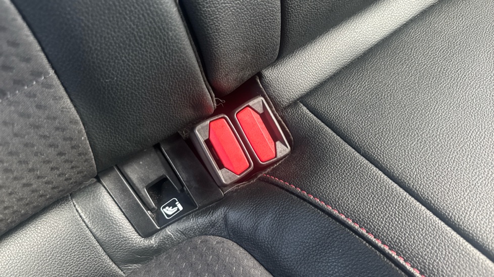 Ford Focus 1.5 EcoBoost 182 ST-Line X 5dr Petrol Hatchback - Image 17