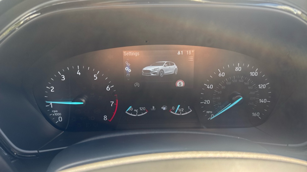 Ford Focus 1.5 EcoBoost 182 ST-Line X 5dr Petrol Hatchback - Image 18