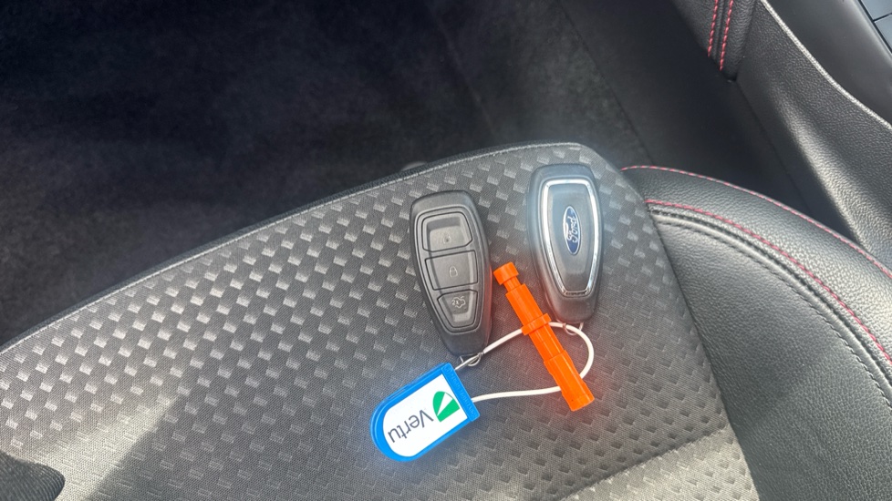 Ford Focus 1.5 EcoBoost 182 ST-Line X 5dr Petrol Hatchback - Image 20