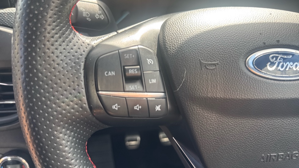 Ford Focus 1.5 EcoBoost 182 ST-Line X 5dr Petrol Hatchback - Image 28
