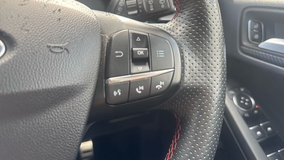 Ford Focus 1.5 EcoBoost 182 ST-Line X 5dr Petrol Hatchback - Image 29