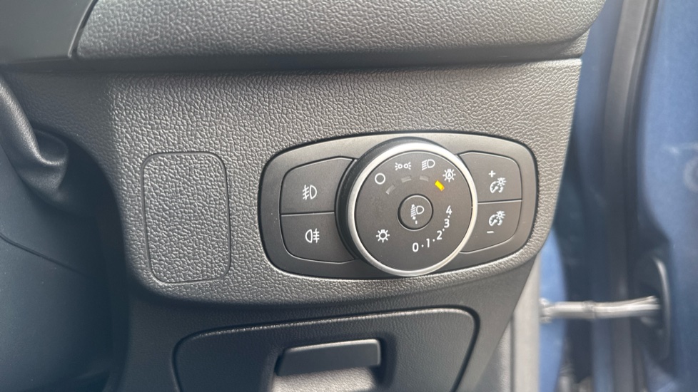Ford Focus 1.5 EcoBoost 182 ST-Line X 5dr Petrol Hatchback - Image 30
