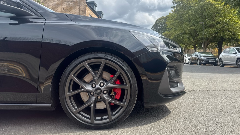 Ford Focus ST 2.3 EcoBoost ST 5dr Auto Petrol Hatchback - Image 7