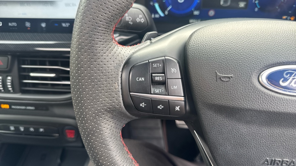 Ford Focus ST 2.3 EcoBoost ST 5dr Auto Petrol Hatchback - Image 21