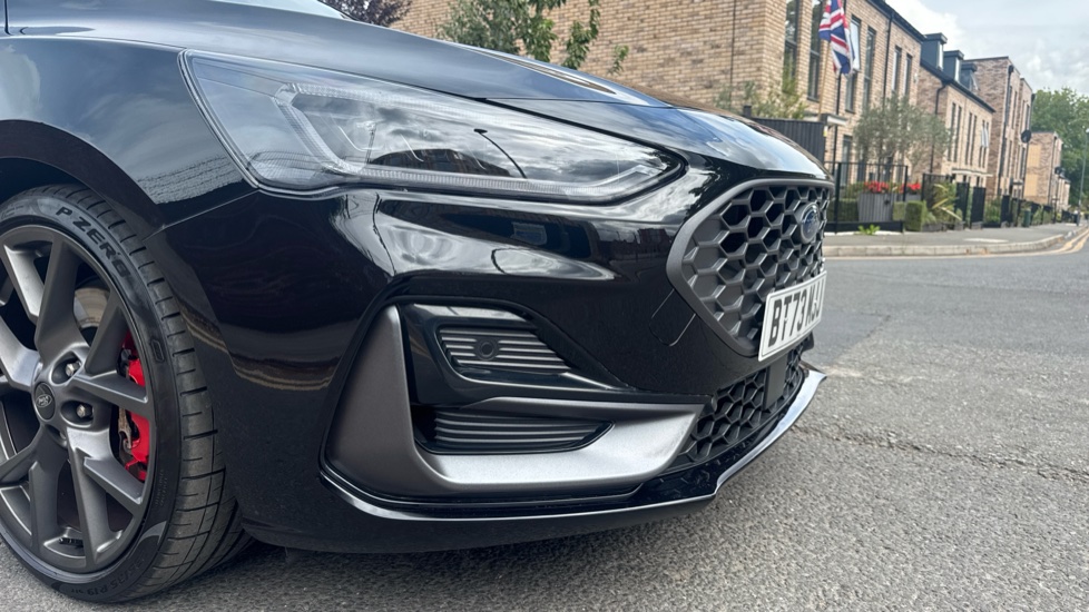 Ford Focus ST 2.3 EcoBoost ST 5dr Auto Petrol Hatchback - Image 41