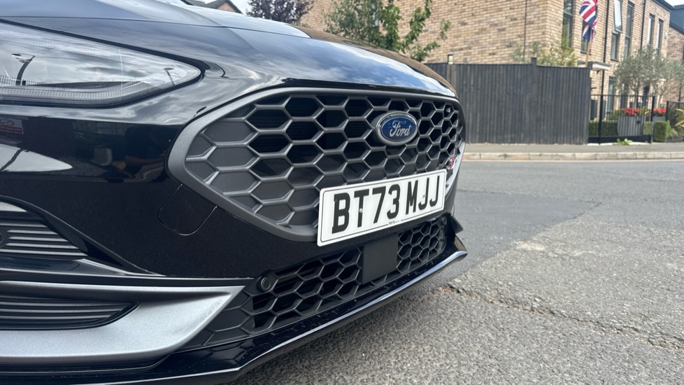 Ford Focus ST 2.3 EcoBoost ST 5dr Auto Petrol Hatchback - Image 42