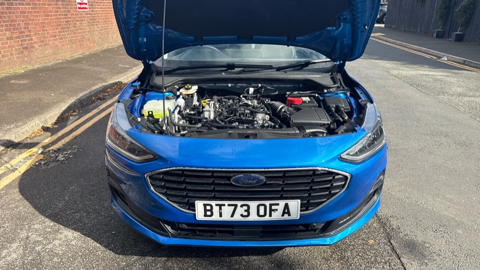 Ford Focus 1.0 EcoBoost Hybrid mHEV Titanium 5dr Auto Petrol Hatchback - Image 8