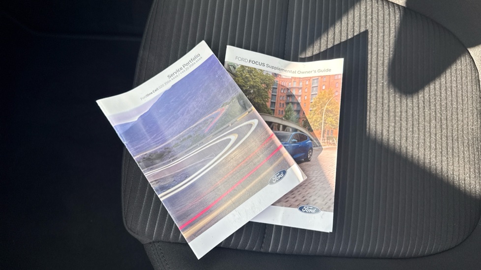 Ford Focus 1.0 EcoBoost Hybrid mHEV Titanium 5dr Auto Petrol Hatchback - Image 19