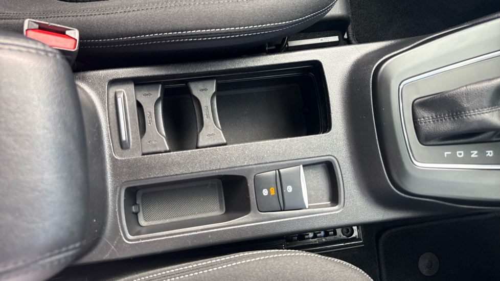 Ford Focus 1.0 EcoBoost Hybrid mHEV Titanium 5dr Auto Petrol Hatchback - Image 43