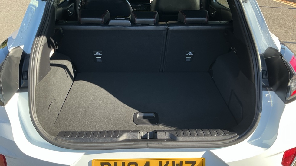 Ford Puma 1.0 EcoBoost Hybrid mHEV ST-Line X 5dr Petrol Hatchback - Image 4